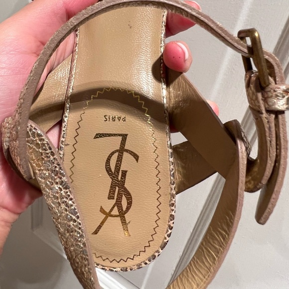 Platform Sandals - Picture 3 of 6